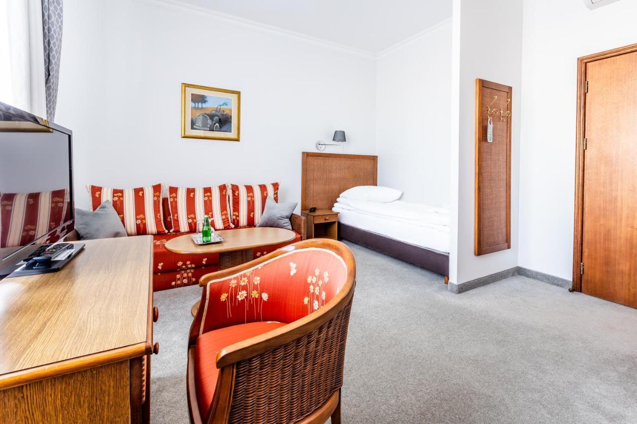 Hotel Pod Zlota Roza Kielce Exteriér fotografie