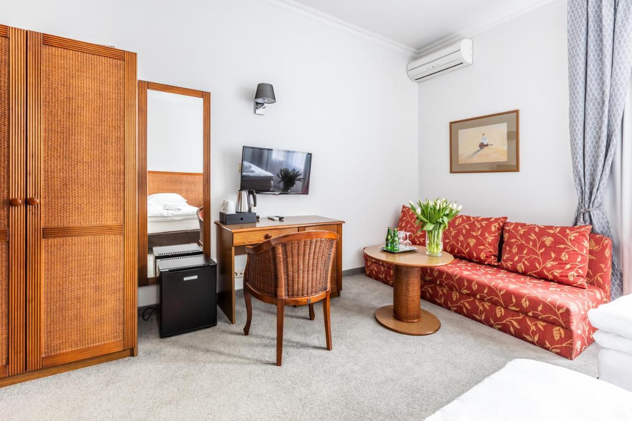 Hotel Pod Zlota Roza Kielce Exteriér fotografie