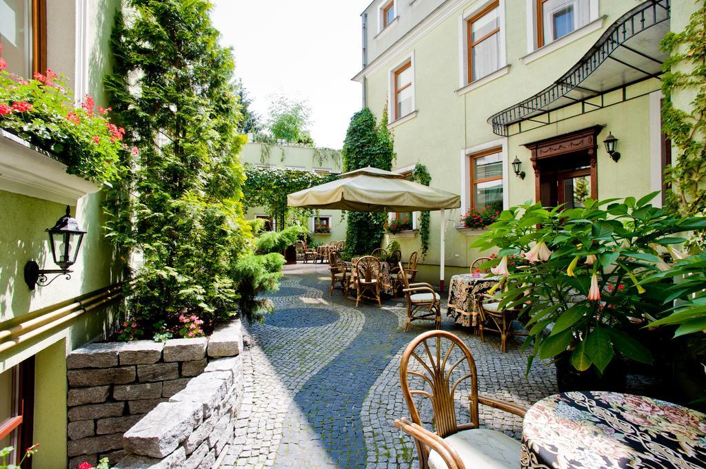 Hotel Pod Zlota Roza Kielce Exteriér fotografie